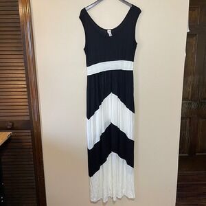 J mode USA Womens 3XL Black White Chevron Maxi Dress Sleeveless Empire Waist